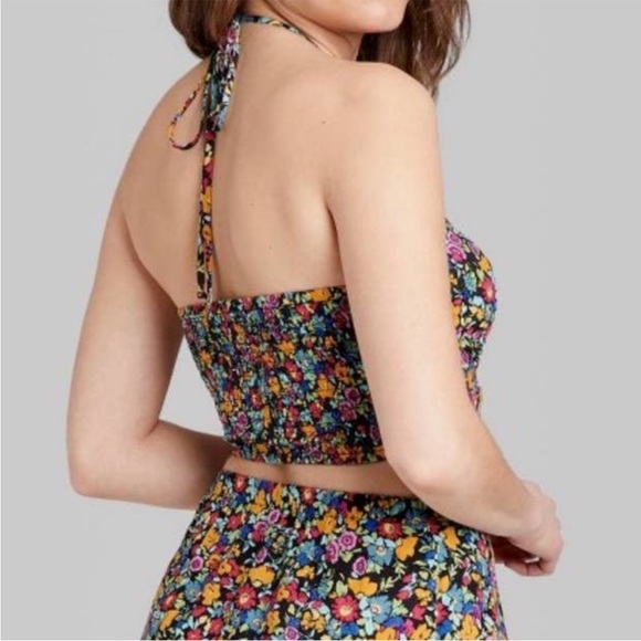 WILD FABLE Cropped Smocked Halter Tie Top - Picture 2 of 9